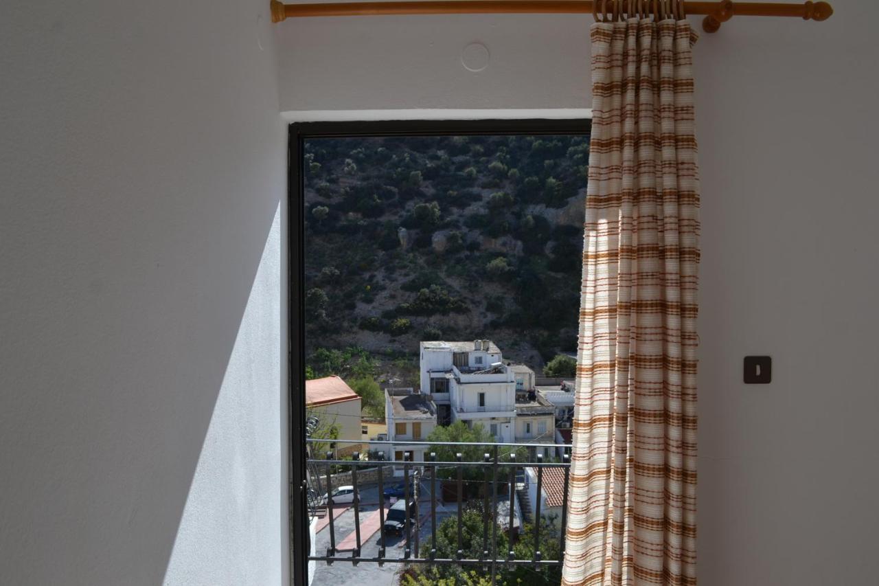 Argyro Studios And Apartments Agia Galini (Crete) Exterior photo